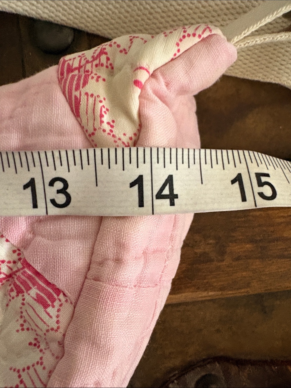 Vintage Hamdmade Pink Quilted Floral Crescent Crossbody/Bumbag - Picture 7 of 9